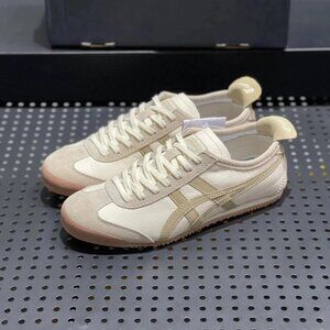 NWT ASICS Tiger Mexico 66 Retro Women's